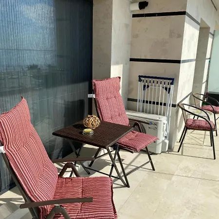 Sarita - Sea View Apartmán *